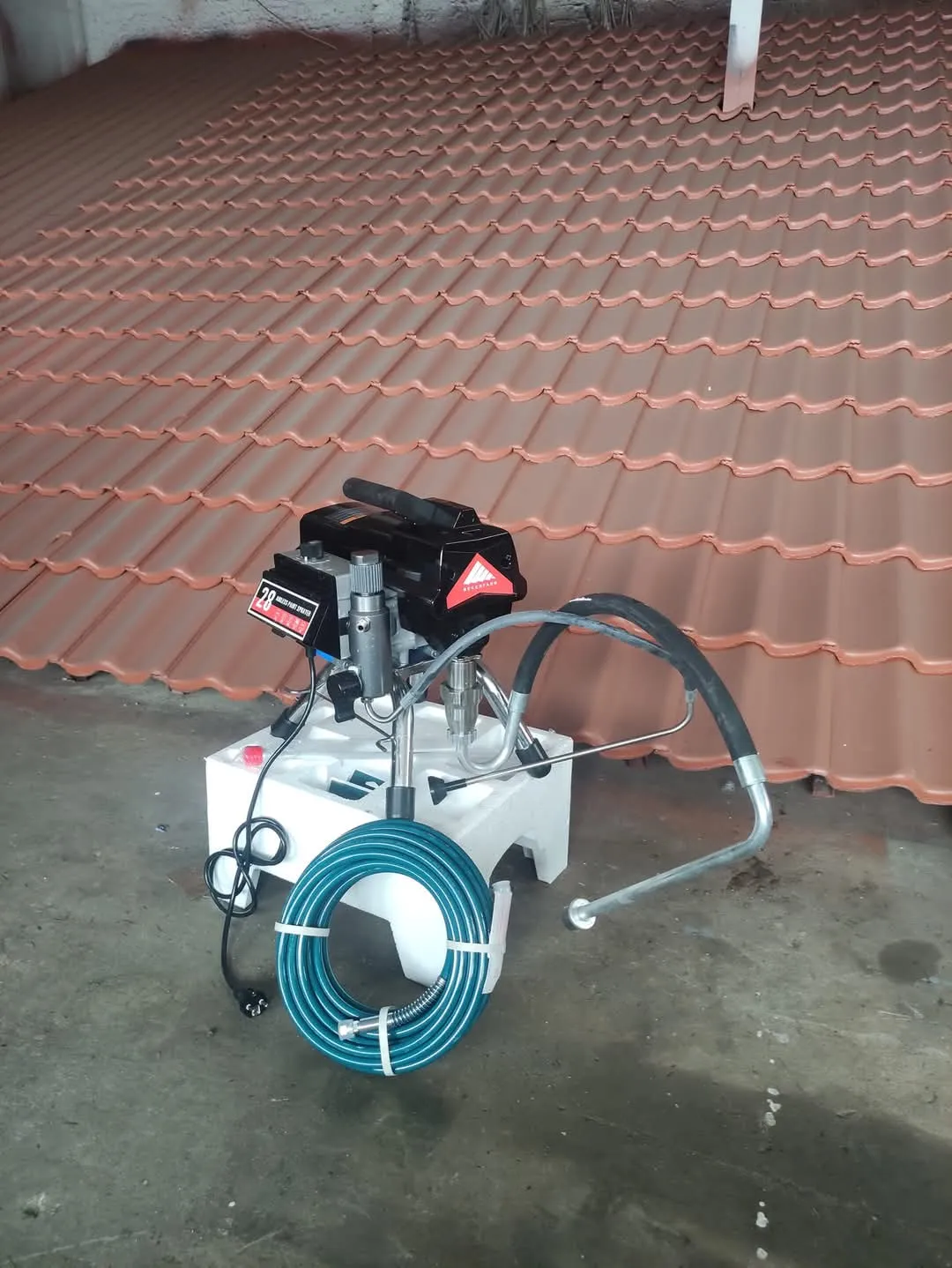 Agregat natryskowy airless do malowania i impregnacji